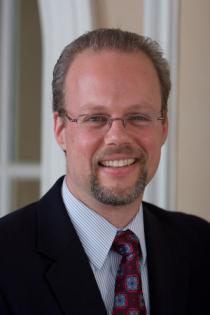 Dr. <b>Dave Garner</b> is the Vice President for Alumni Relations &amp; Educational <b>...</b> - davegarner
